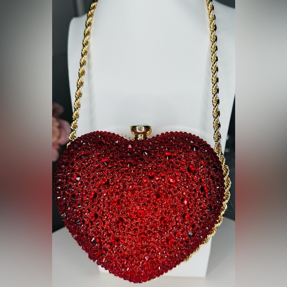 Red Crystal Heart Shaped Clutch - Picture 4 of 11